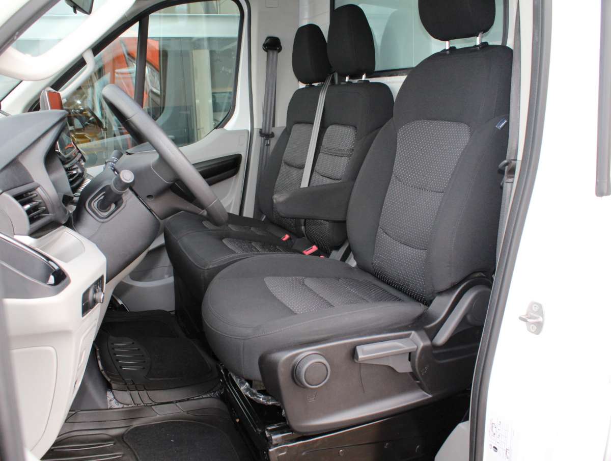 Maxus eDeliver 9 L3 65 kWh Elektrische Bakwagen Laadklep Airco/Cruise/Carplay