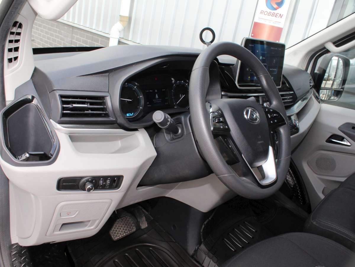 Maxus eDeliver 9 L3 65 kWh Elektrische Bakwagen Laadklep Airco/Cruise/Carplay