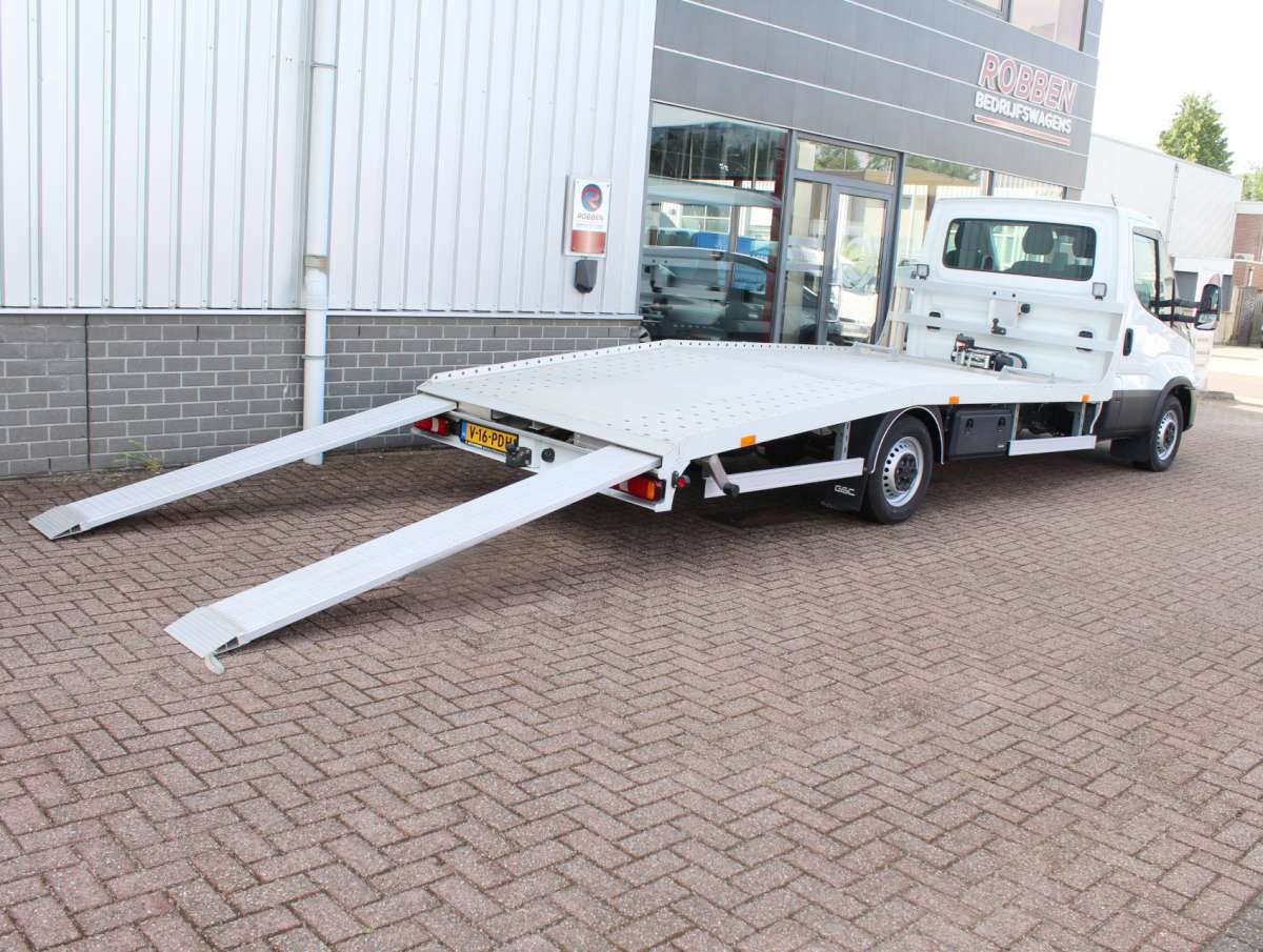 Iveco daily 35S18HA8 3.0 410 Oprijwagen / Autotransporter Aut. Trekh./Lier Nieuw