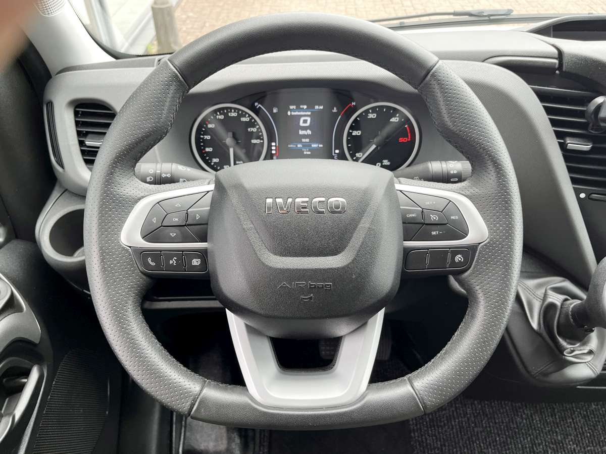 Iveco Daily 35C14 Aut. Koelwagen Vrieswagen Bakwagen Laadklep Dubbellucht
