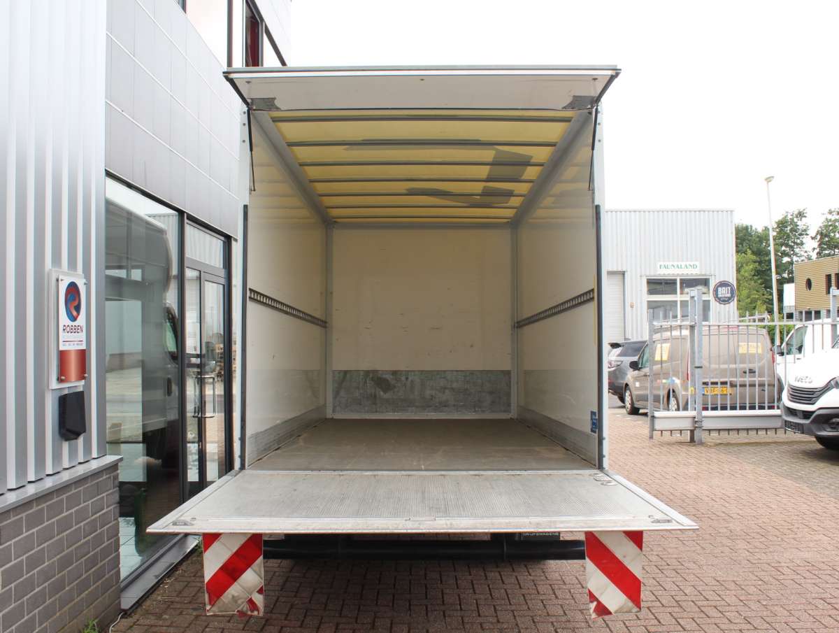 Iveco Daily 35C16 2.3 410 Bakwagen met Laadklep Dubellucht/Airco