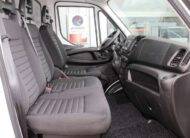 Iveco Daily 35C16 2.3 410 Bakwagen met Laadklep Dubellucht/Airco