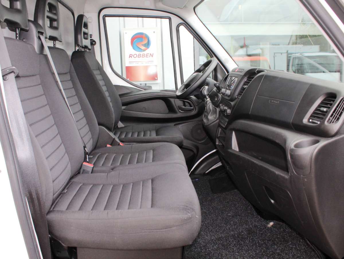 Iveco Daily 35C16 2.3 410 Bakwagen met Laadklep Dubellucht/Airco