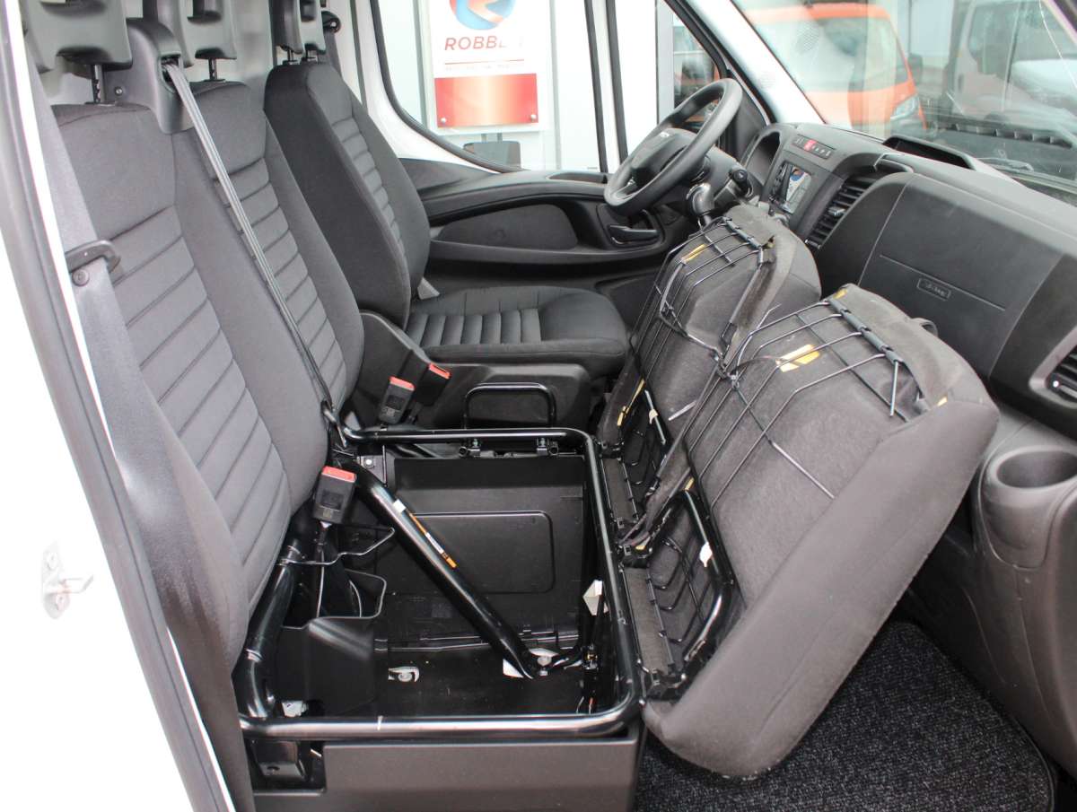 Iveco Daily 35C16 2.3 410 Bakwagen met Laadklep Dubellucht/Airco