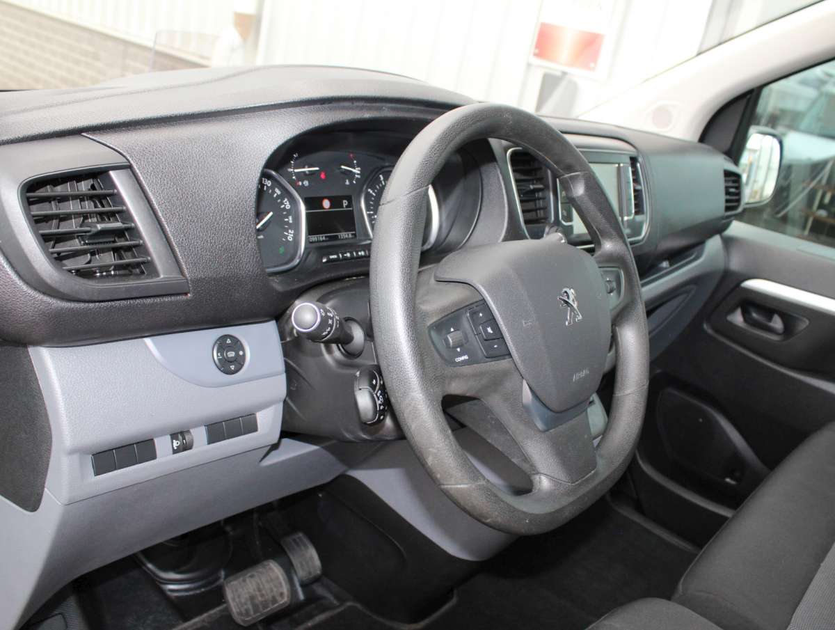 Peugeot Expert 2.0 BlueHDI 180pk L3 Aut. Dubbele Cabine Airco/Cam/Trekhaak