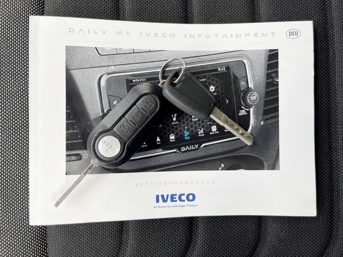 Iveco Daily 35S18 HA8 3.0 410 Chassis Cabine Airco/Cruise/Nav
