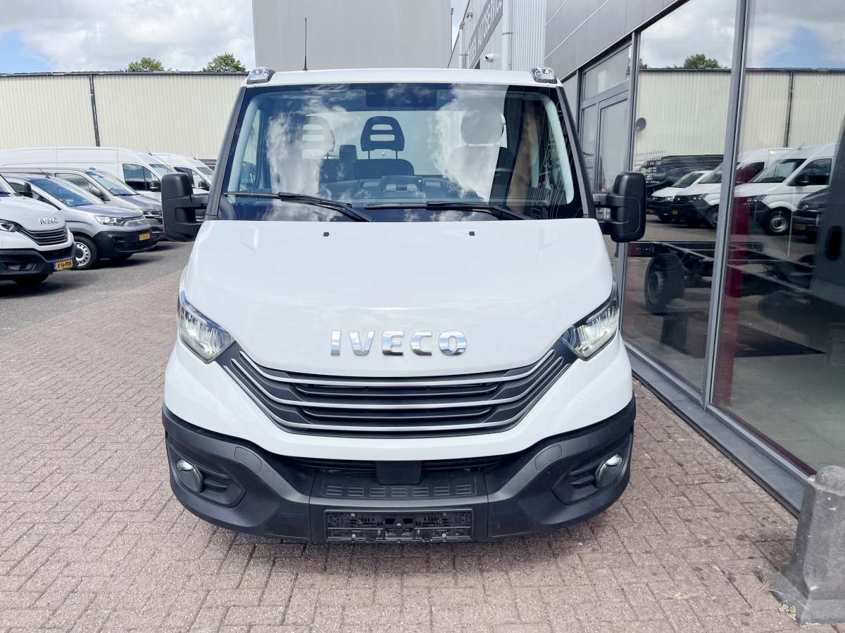Iveco Daily 35S18 HA8 3.0 410 Chassis Cabine Airco/Cruise/Nav