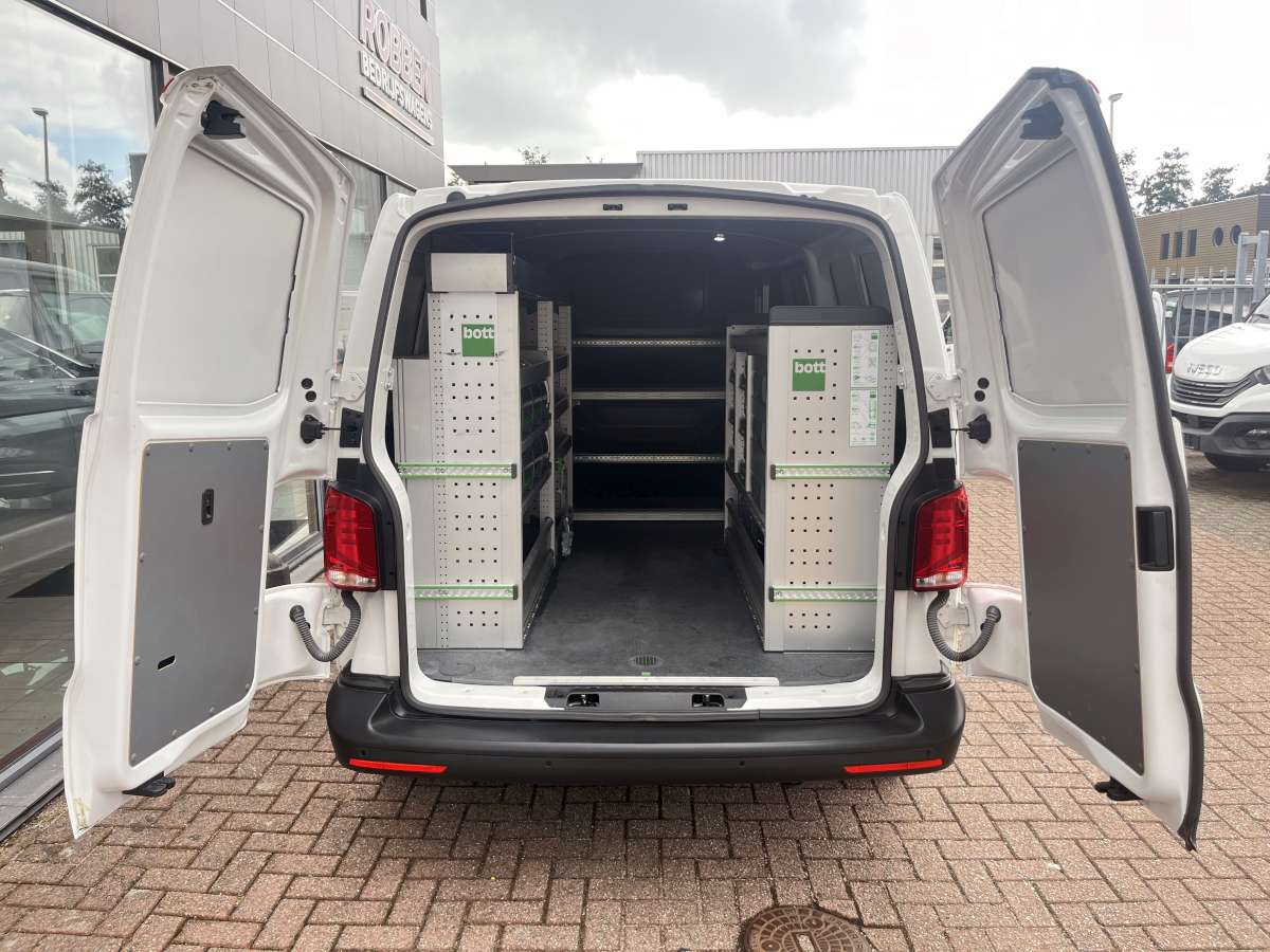 Volkswagen Transporter T6.1 – 2.0 TDI Aut. DSG Airco/Cruise/Nav Kasten L2H1