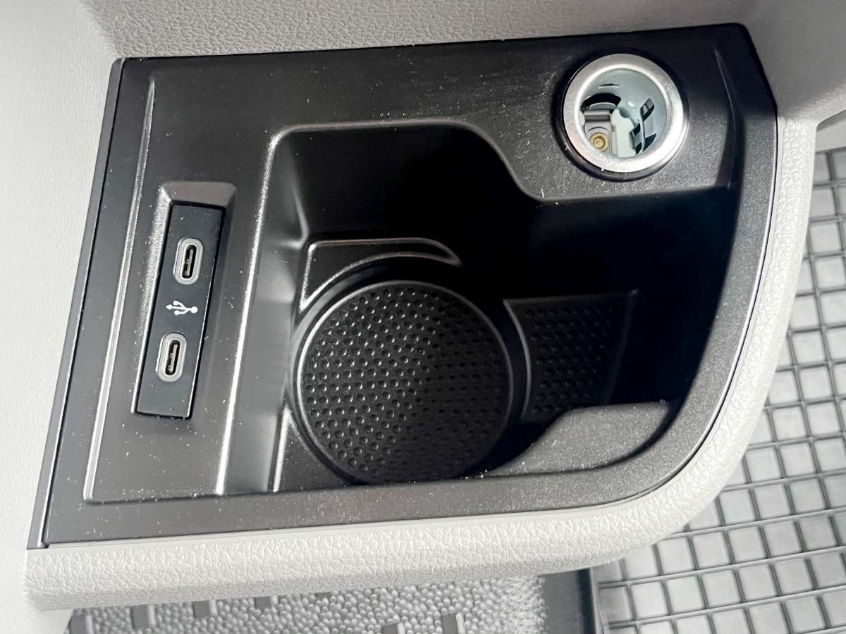 Volkswagen Transporter T6.1 – 2.0 TDI Aut. DSG Airco/Cruise/Nav Kasten L2H1