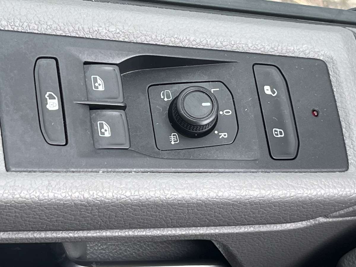 Volkswagen Transporter T6.1 – 2.0 TDI Aut. DSG Airco/Cruise/Nav Kasten L2H1