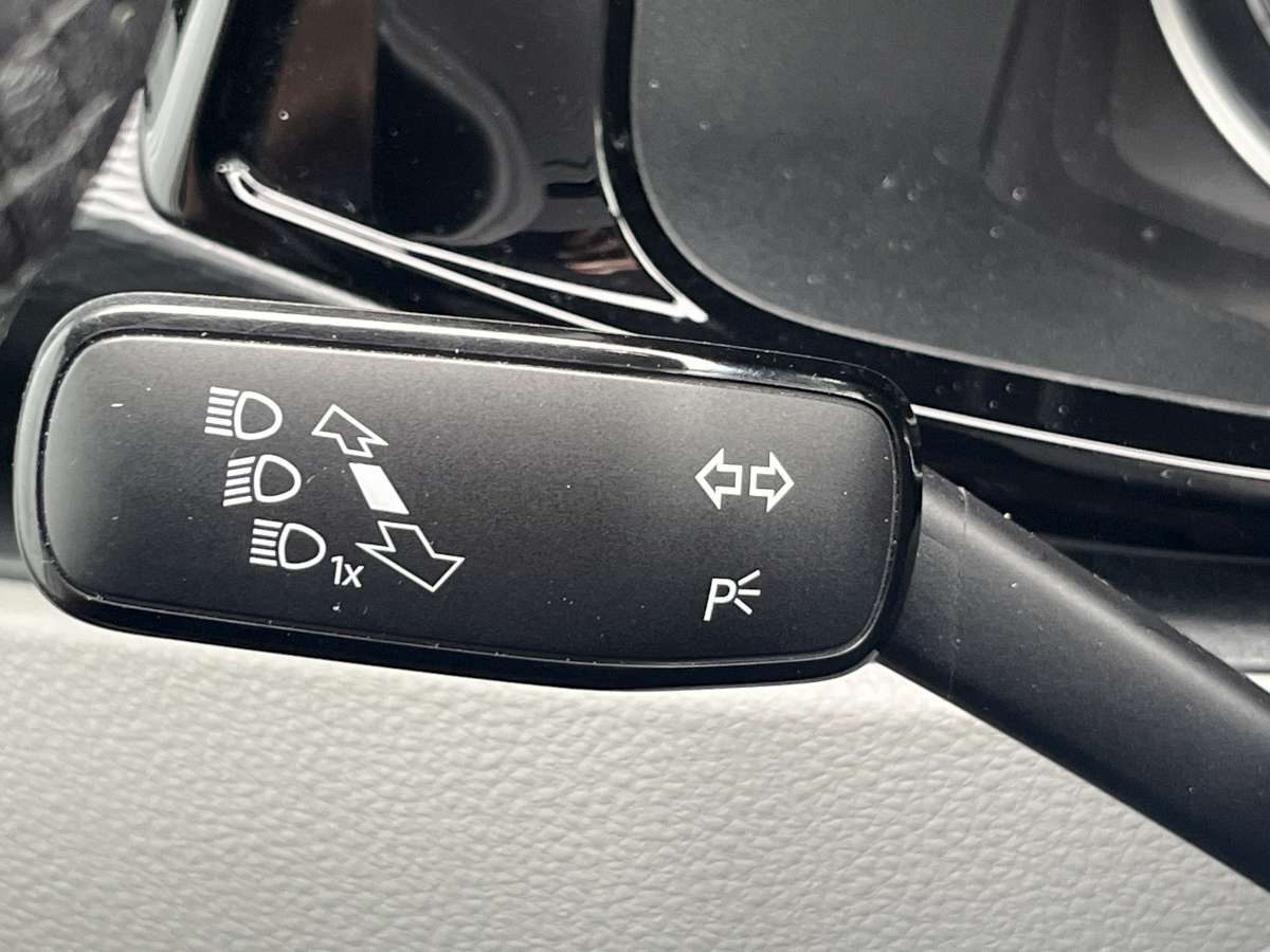 Volkswagen Transporter T6.1 – 2.0 TDI Aut. DSG Airco/Cruise/Nav Kasten L2H1