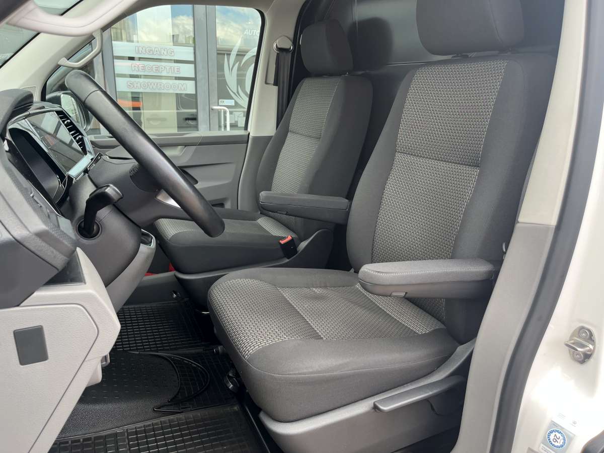 Volkswagen Transporter T6.1 – 2.0 TDI Aut. DSG Airco/Cruise/Nav Kasten L2H1