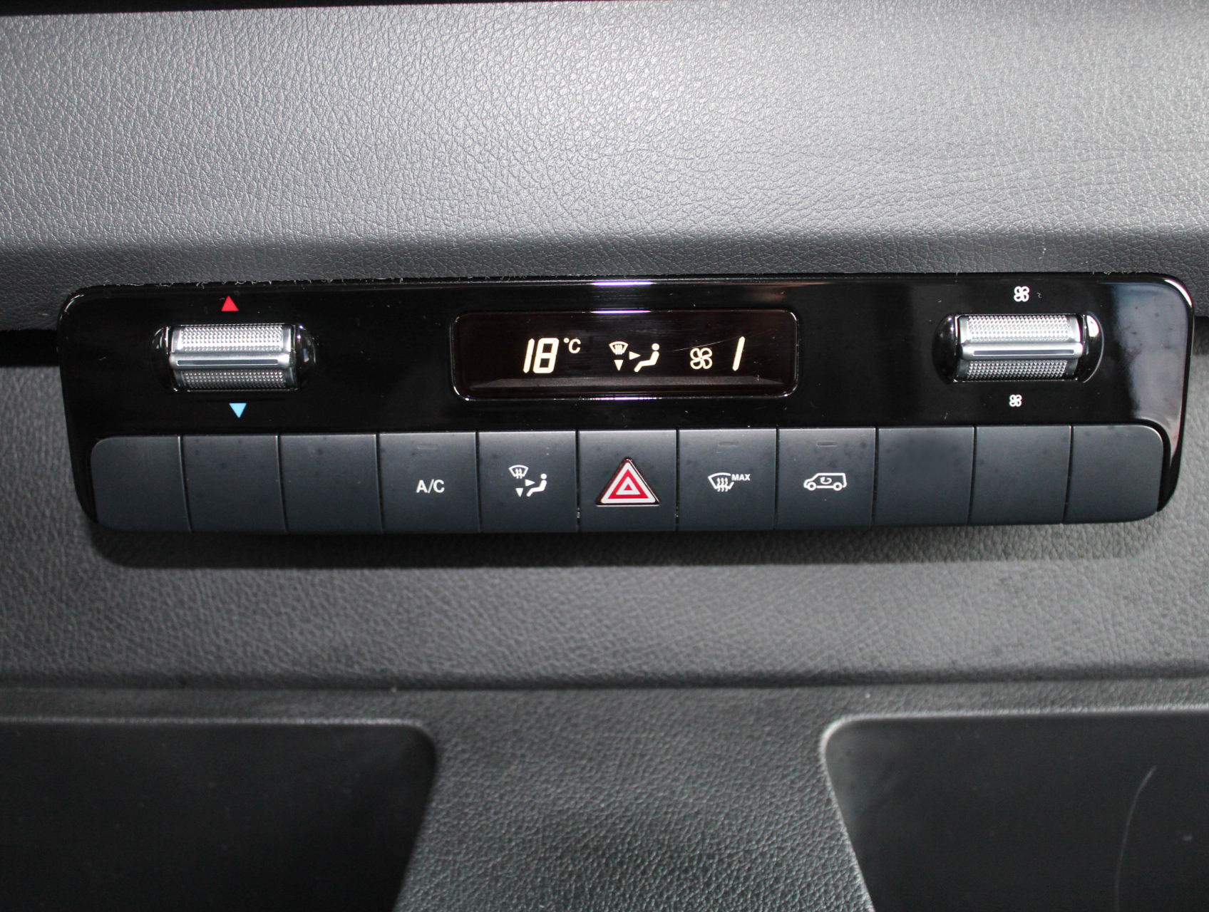 Mercedes-Benz e-Sprinter L2H2 47 kWh Elektrisch Aut. Airco/Cam