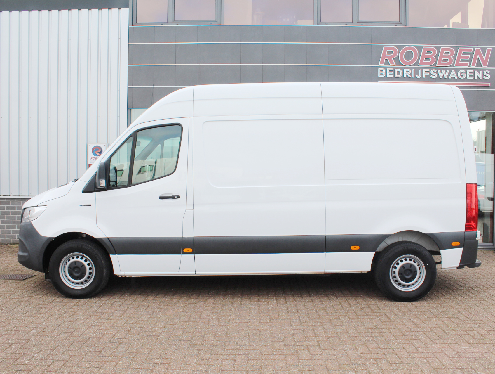 Mercedes-Benz e-Sprinter L2H2 47 kWh Elektrisch Aut. Airco/Cam