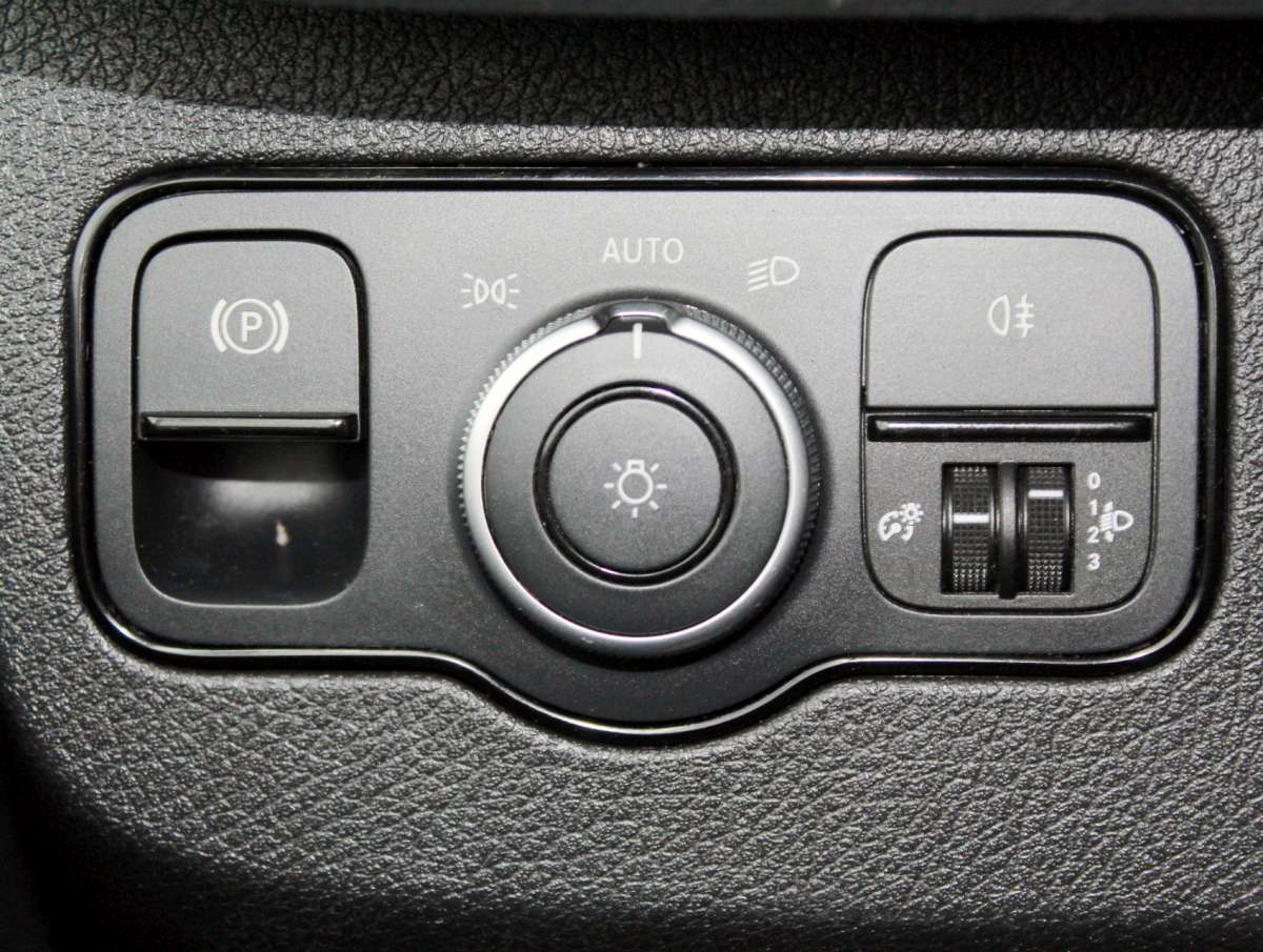 Mercedes-Benz e-Sprinter L2H2 47 kWh Elektrisch Aut. Airco/Cam