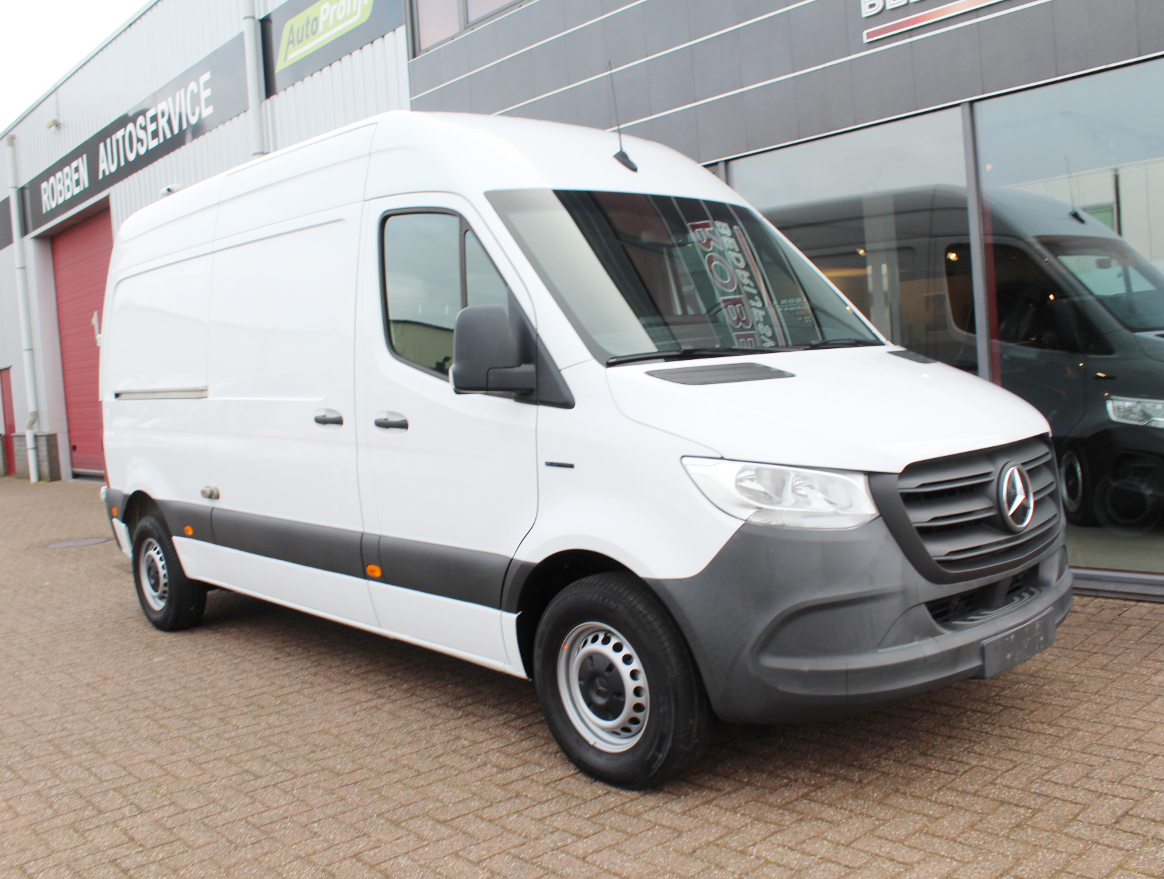 Mercedes-Benz e-Sprinter L2H2 47 kWh Elektrisch Aut. Airco/Cam