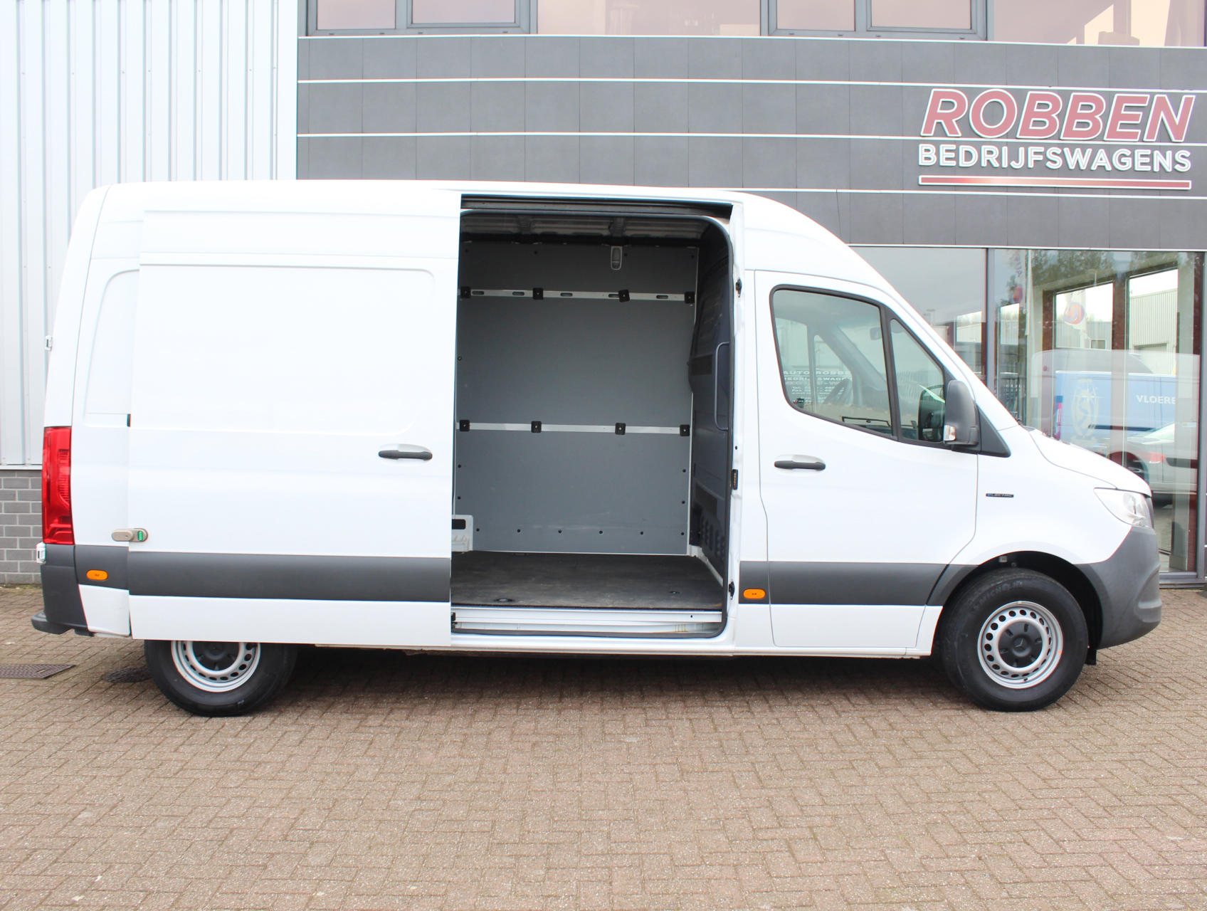 Mercedes-Benz e-Sprinter L2H2 47 kWh Elektrisch Aut. Airco/Cam
