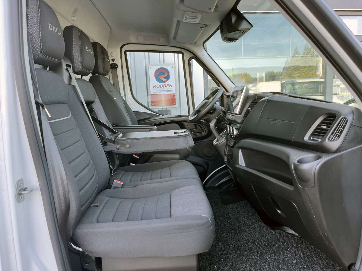 Iveco Daily 35C18HA8 3.0 345 Aut. Koelwagen/Vrieswagen Bakwagen Laadklep Dag-Nachtkoeling Dubbellucht