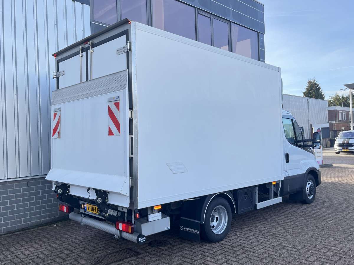 Iveco Daily 35C18HA8 3.0 345 Aut. Koelwagen/Vrieswagen Bakwagen Laadklep Dag-Nachtkoeling Dubbellucht