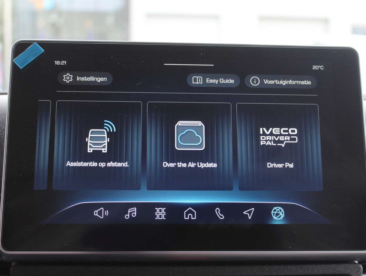 Iveco Daily 35C18HA8 3.0 345 Aut. Koelwagen/Vrieswagen Bakwagen Laadklep Dag-Nachtkoeling Dubbellucht