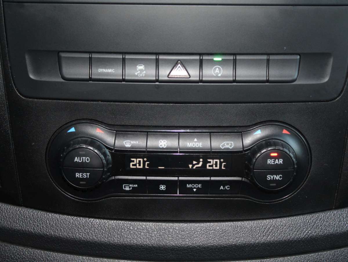 Mercedes-Benz Vito Tourer 114 CDI XL Personenbus Aut. Airco/Cruise/Nav